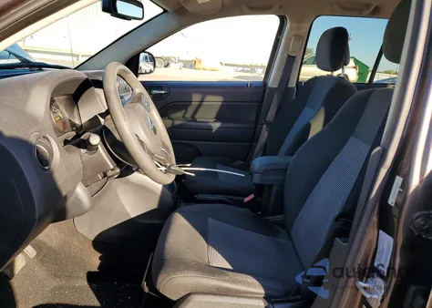 2016 Jeep Compass Sport z USA, uszkodzony, nr VIN 1C4NJCBA1GD513089